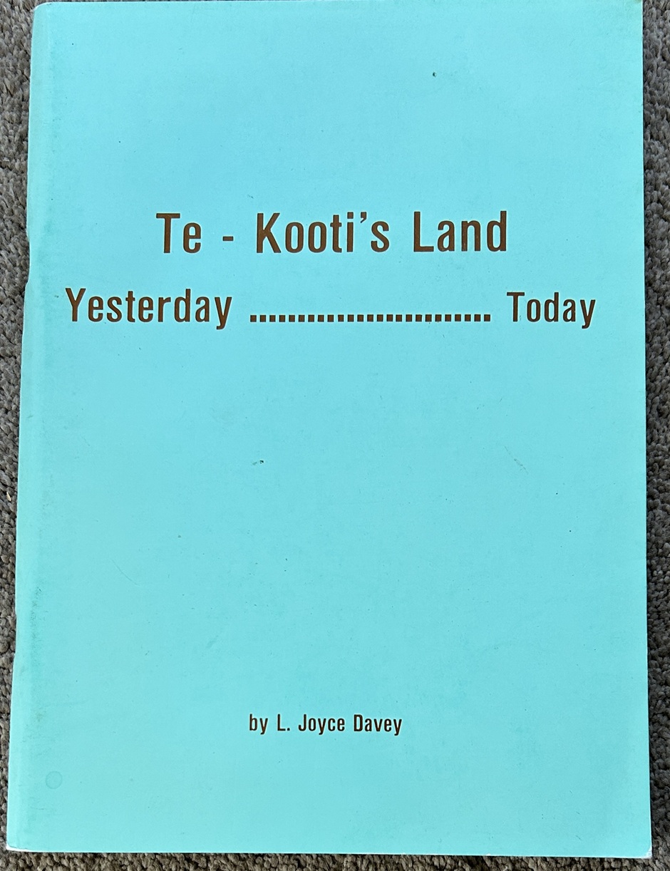 Te Kooti's Land Yesterday Today by L Joyce Davey<br/><br/>Paperback, 1984, 169pages, very good condition