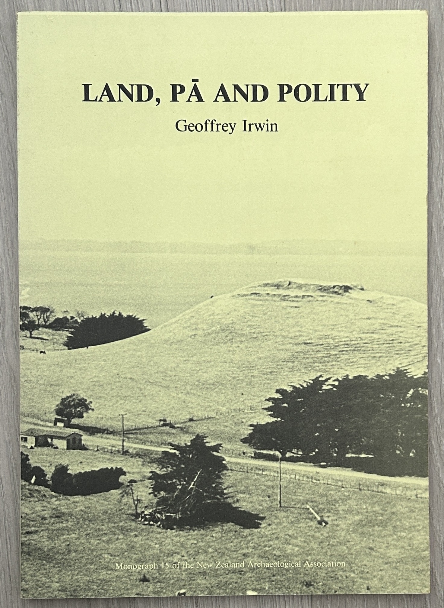 Land, Pa and Polity by Geoffrey Irwin