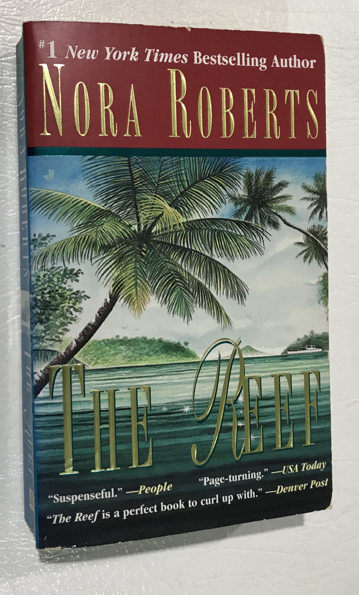 The Reef by Nora Roberts