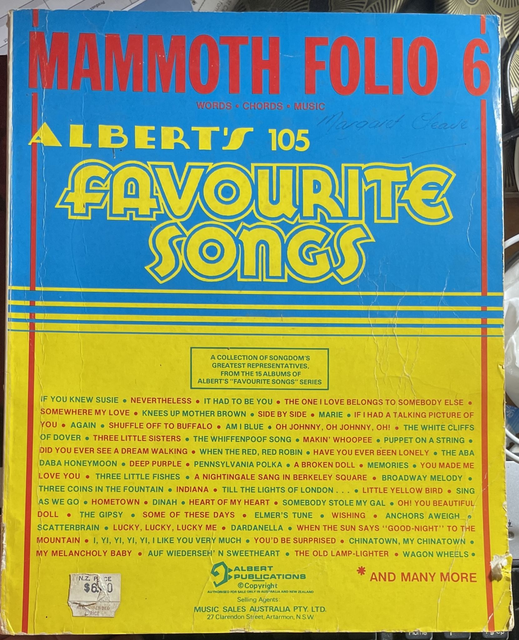 Mammoth Folio No 6 Albert's 105 Favourite Songs