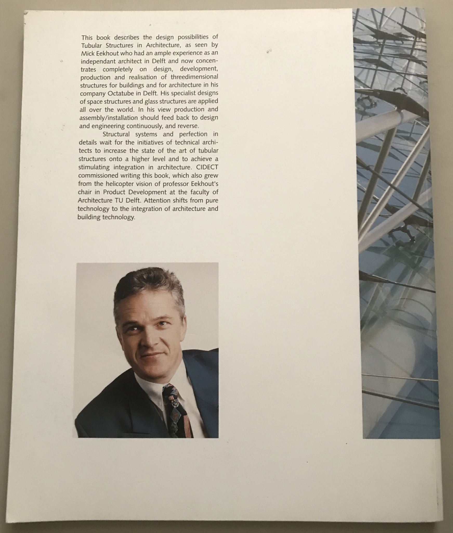 Tubular Structures in Architecture by Mick Eekhout