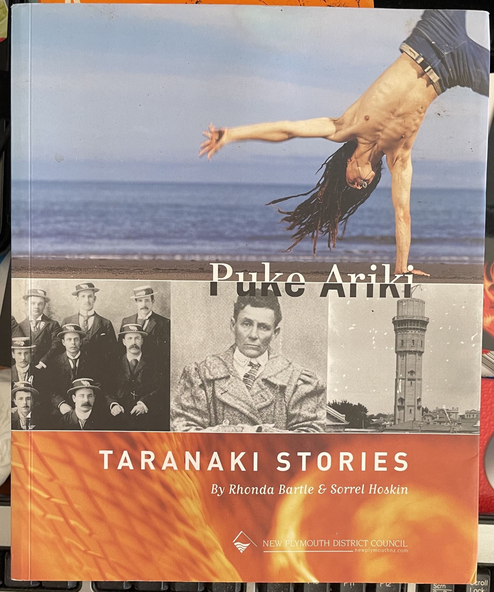 Puke Ariki Taranaki Stories by Rhonda Bartle and Sorrel Hoskin