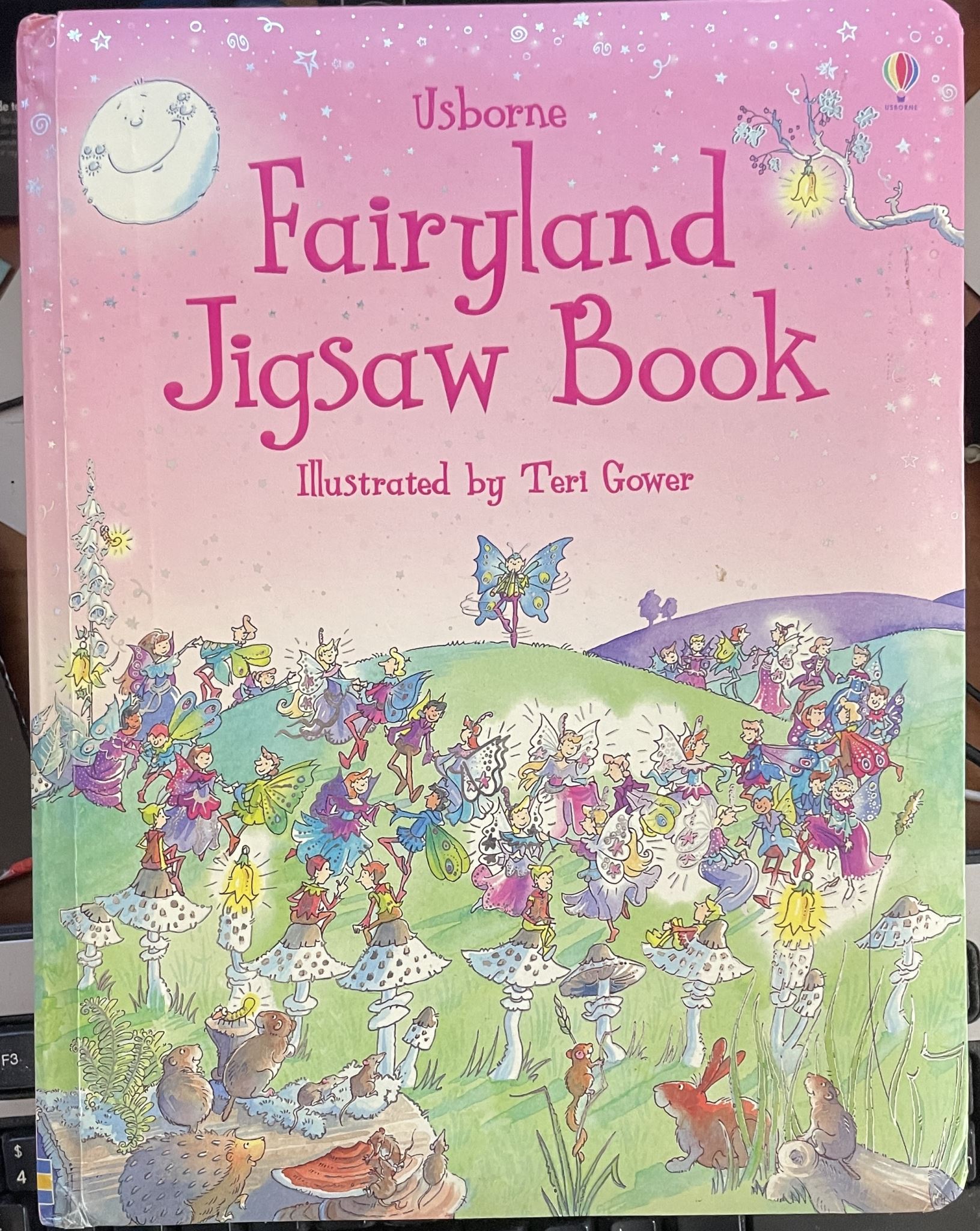 Fairyland Jigsaw Book by Gillian Doherty