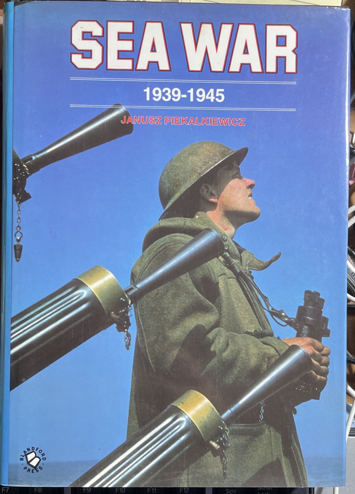 Sea War 1939-1945 by Janusz Piekalkiewicz