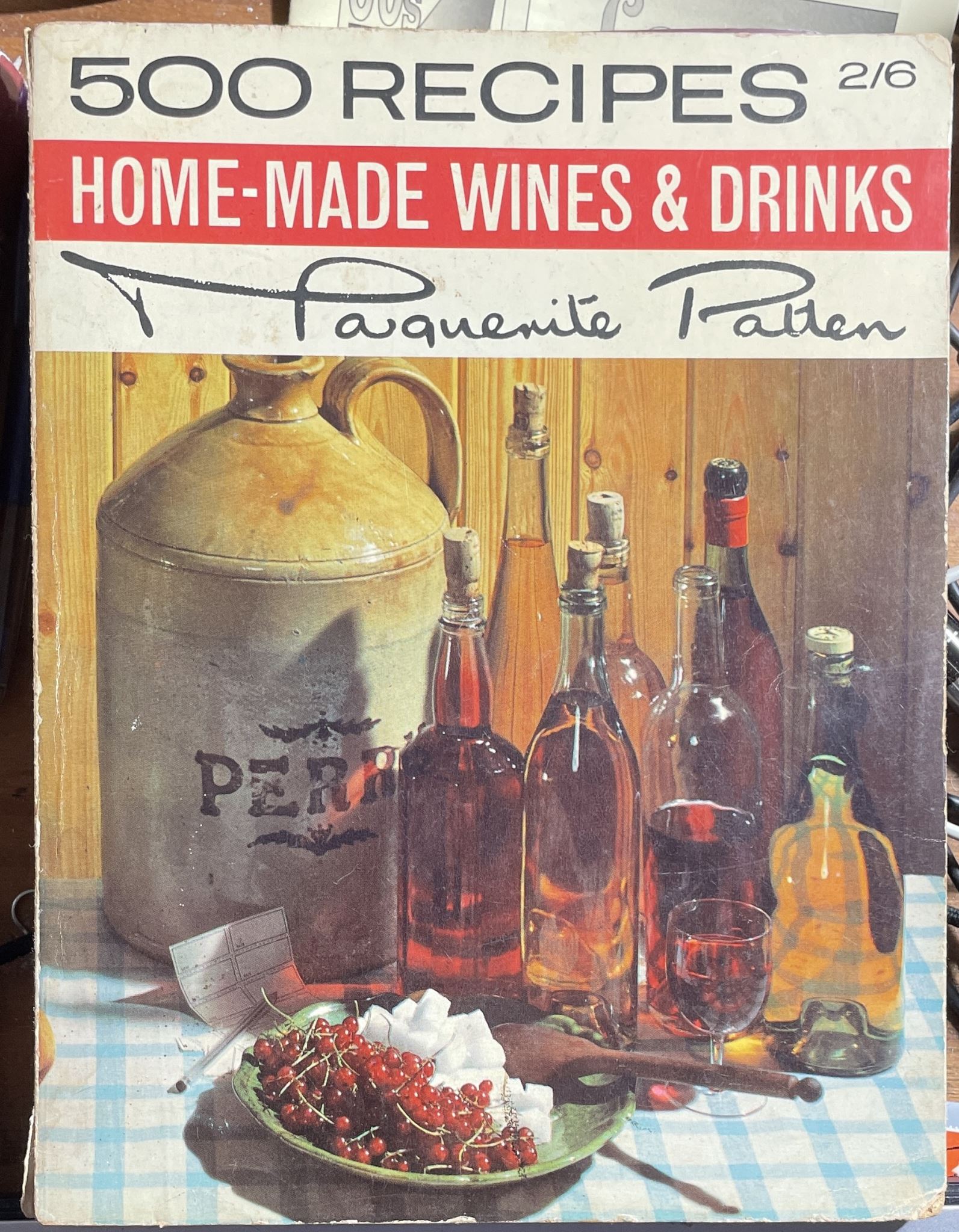 500 Recipes Home-Made Wines & Drinks Marguerite Patten 1964