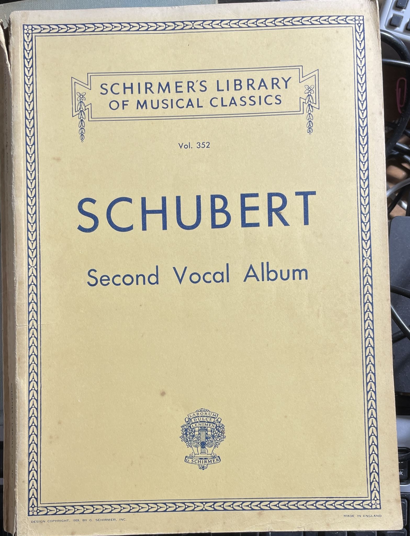 Schubert Second Vocal Album Schirmer's Library of Musical Classics Vol 352