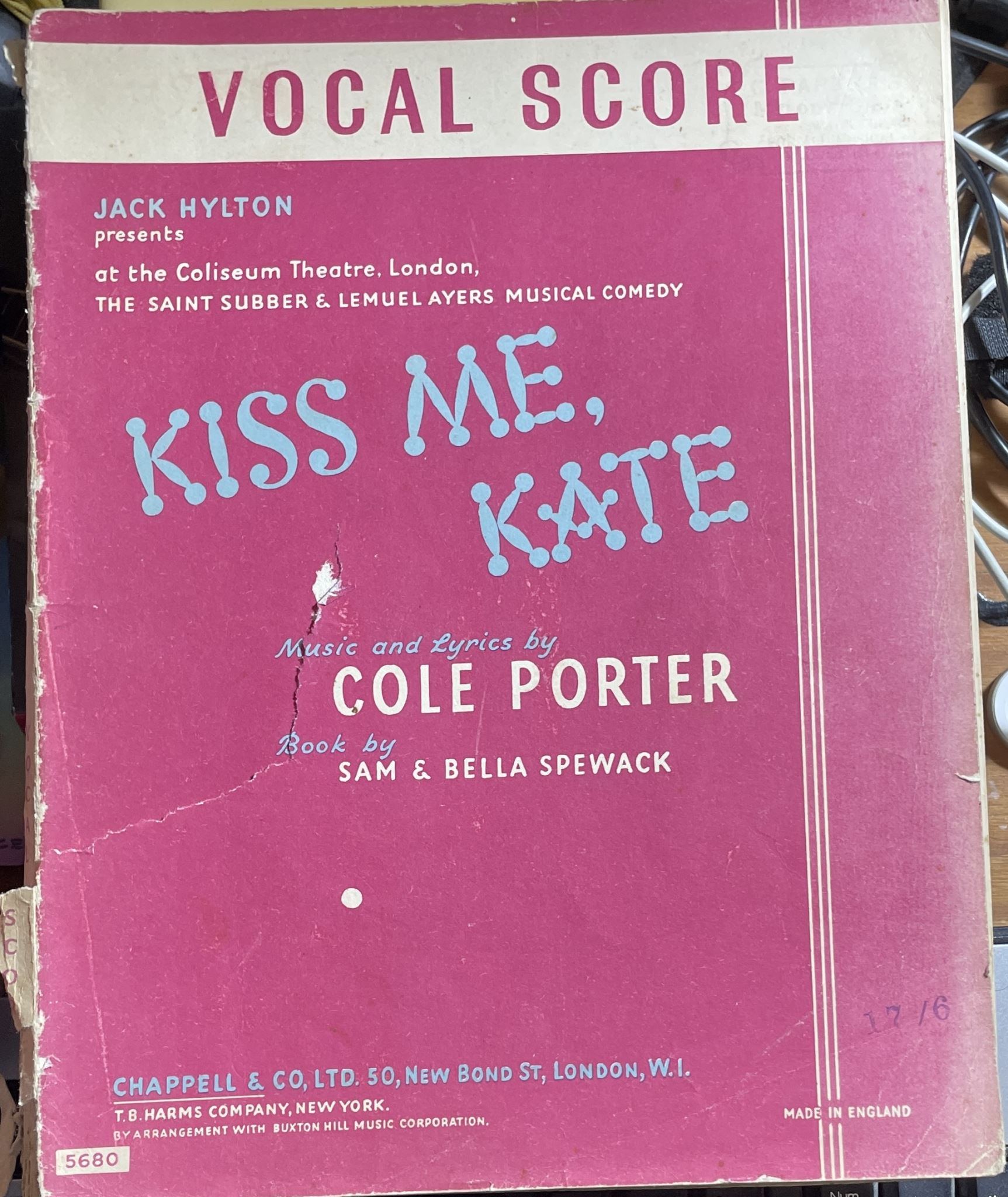 Vocal Score Kiss Me, Kate Music and Lyrics by Cole Porter
