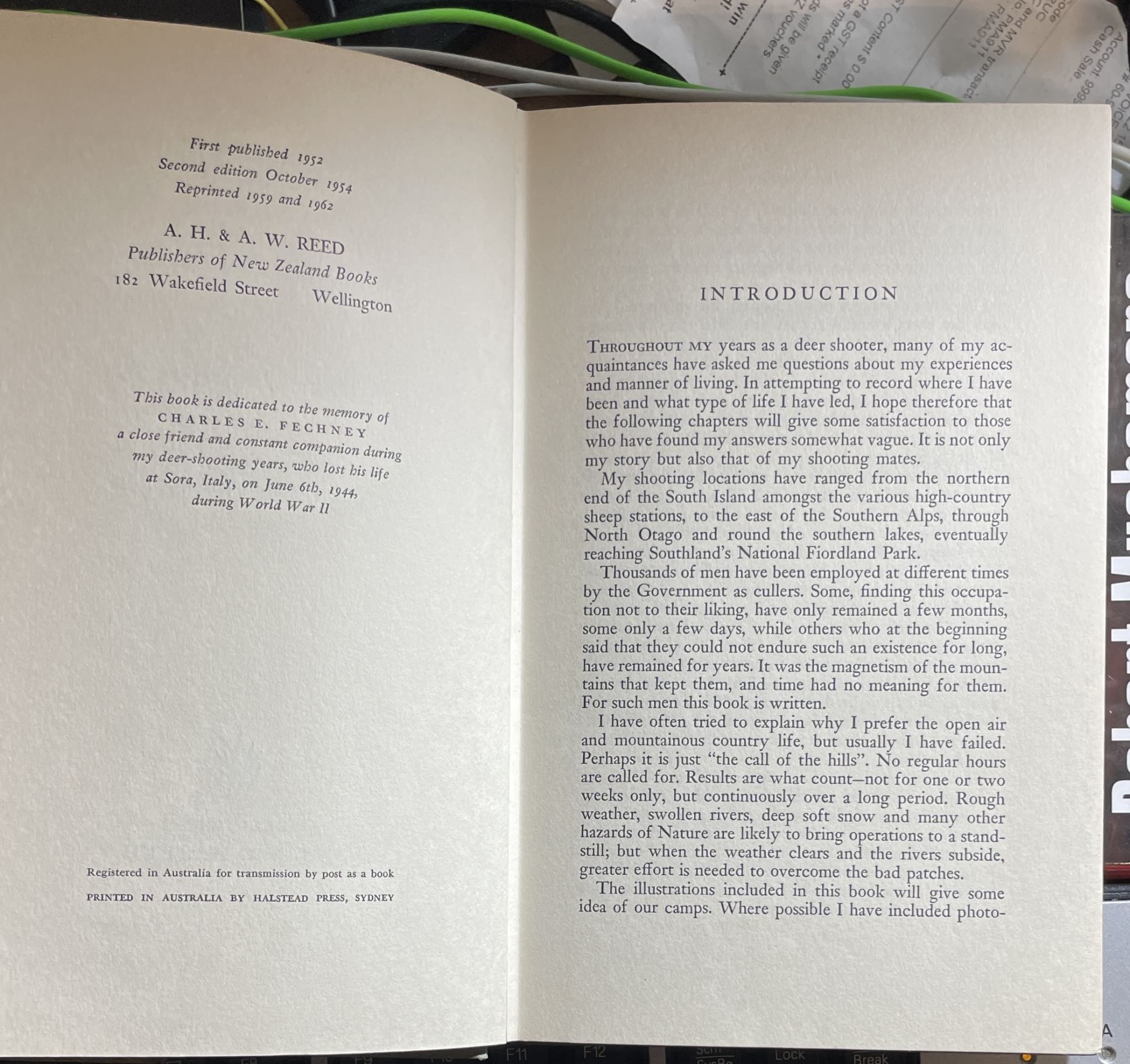 Deer Hunter The Experience of A New Zealand Stalker by Joff Thomson