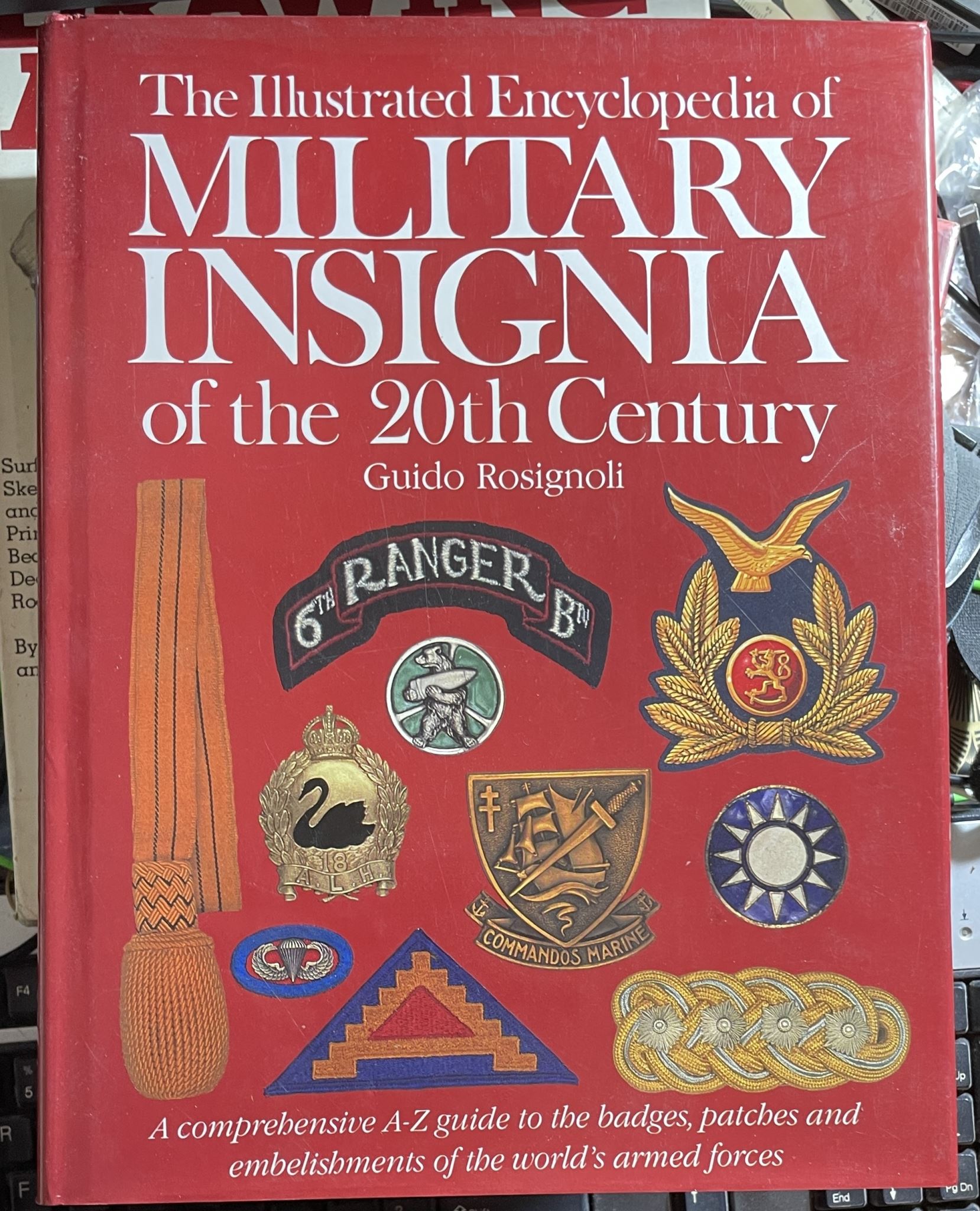 The Illustrated Encyclopedia of Military Insignia of the 20th Century