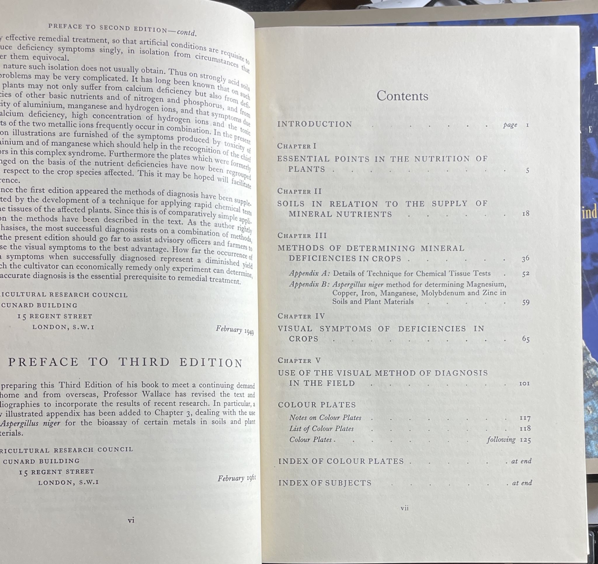 The Diagnosis of Mineral Deficiencies in Plants by Visual Symptoms by T Wallace