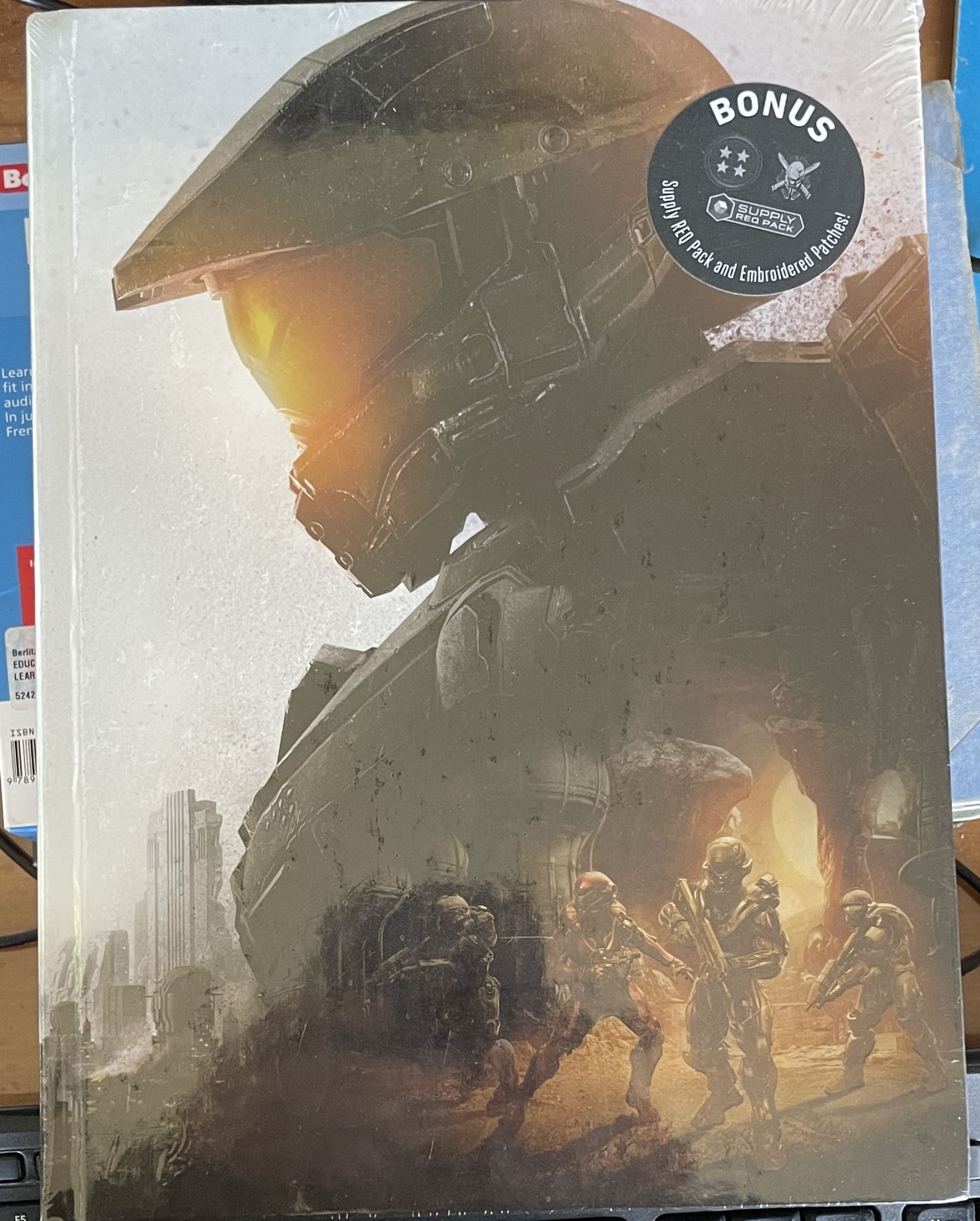 Halo 5 Guardians Collector's Edition Strategy Guide