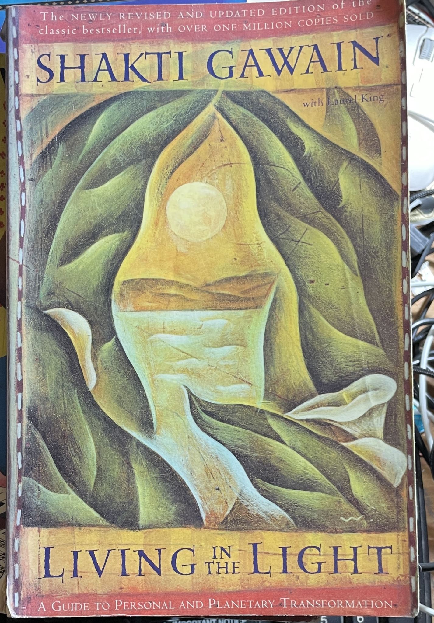 Living in the Light Guide to Personal and Planetary Transformation Shakti Gawain