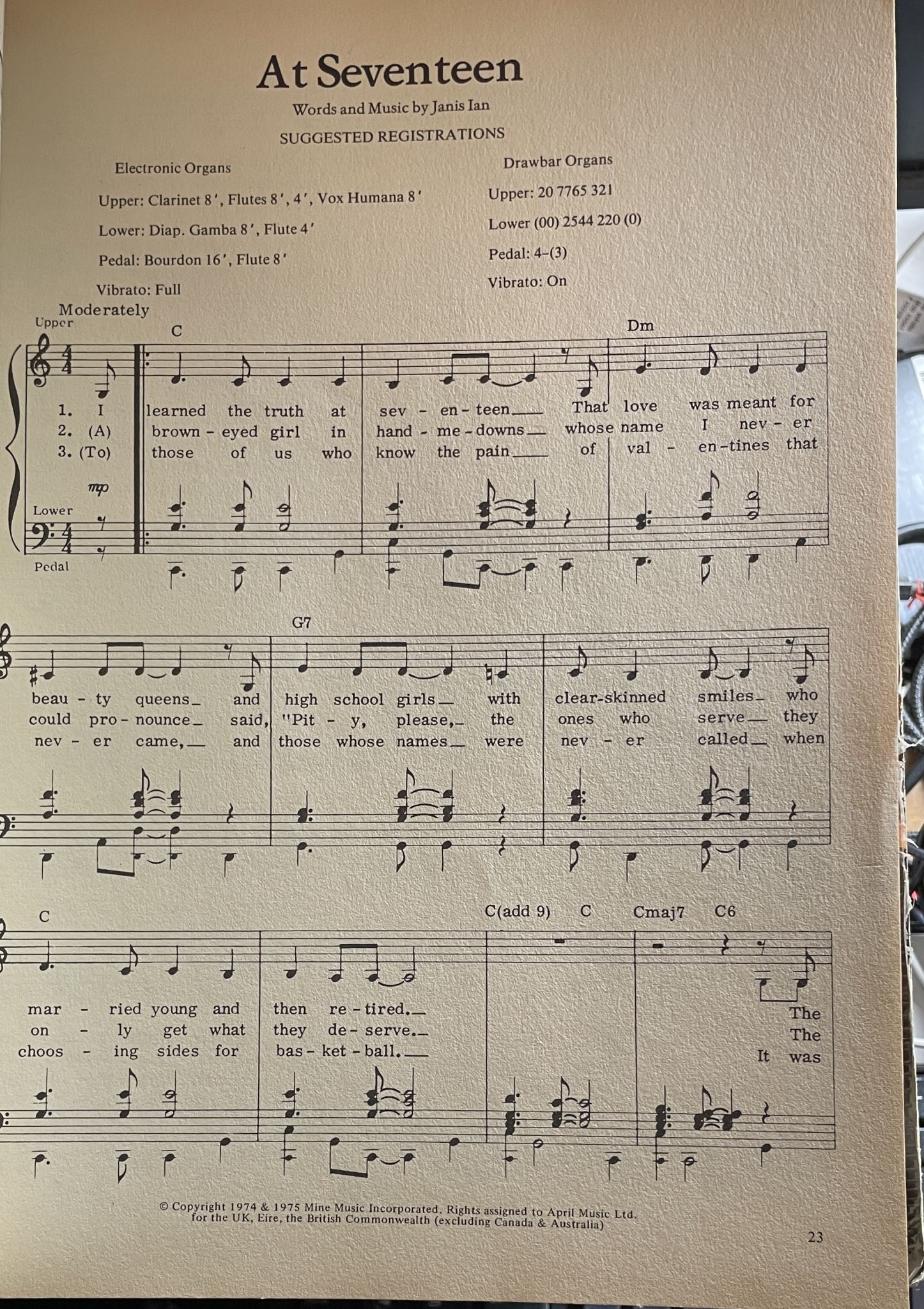 One hundred easy listening hits for organ