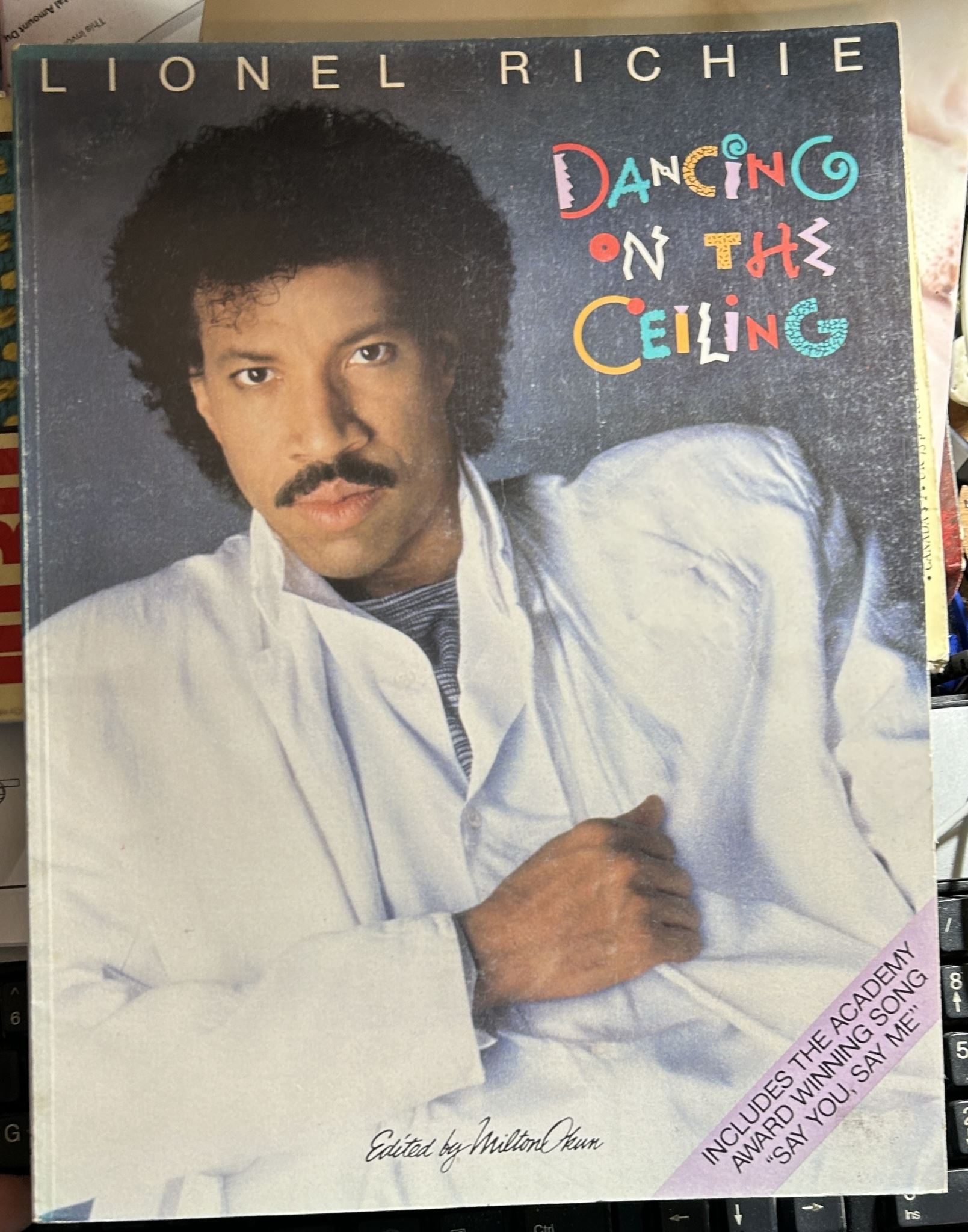 Lionel Richie Dancing on the Ceiling