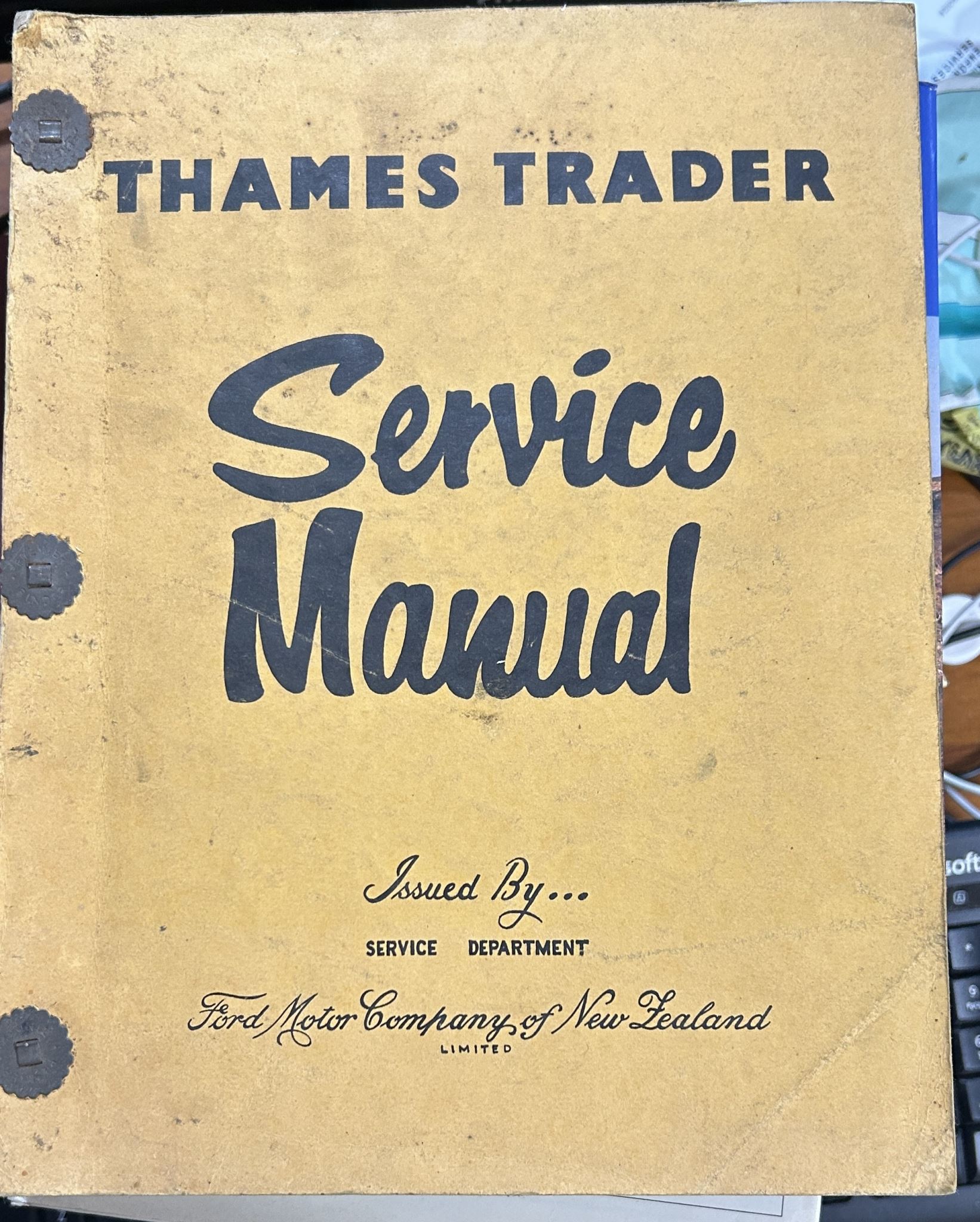 Thames Trader Service Manual Issued by Service Department Ford Motor Companys